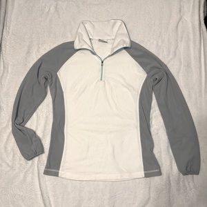 Columbia Women's Gray and White Sweater